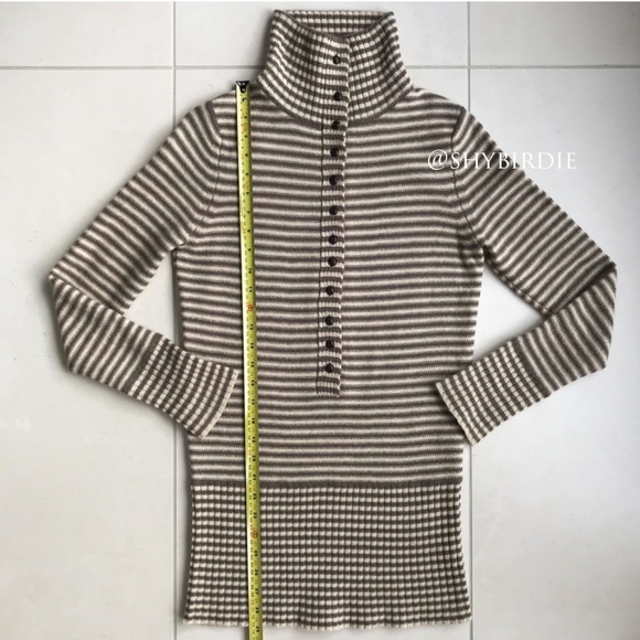 Banana Republic Tunic Length Henley Sweater - Picture 10 of 12